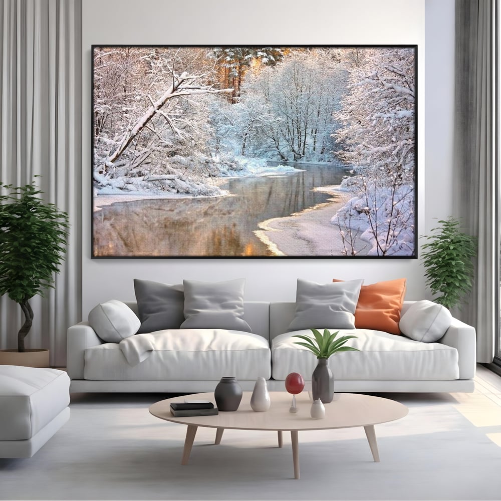 Tablou canvas cu tablou canvas cu peisaj de iarna pe rau, in rama de aluminiu negru, pe perete intr-un living